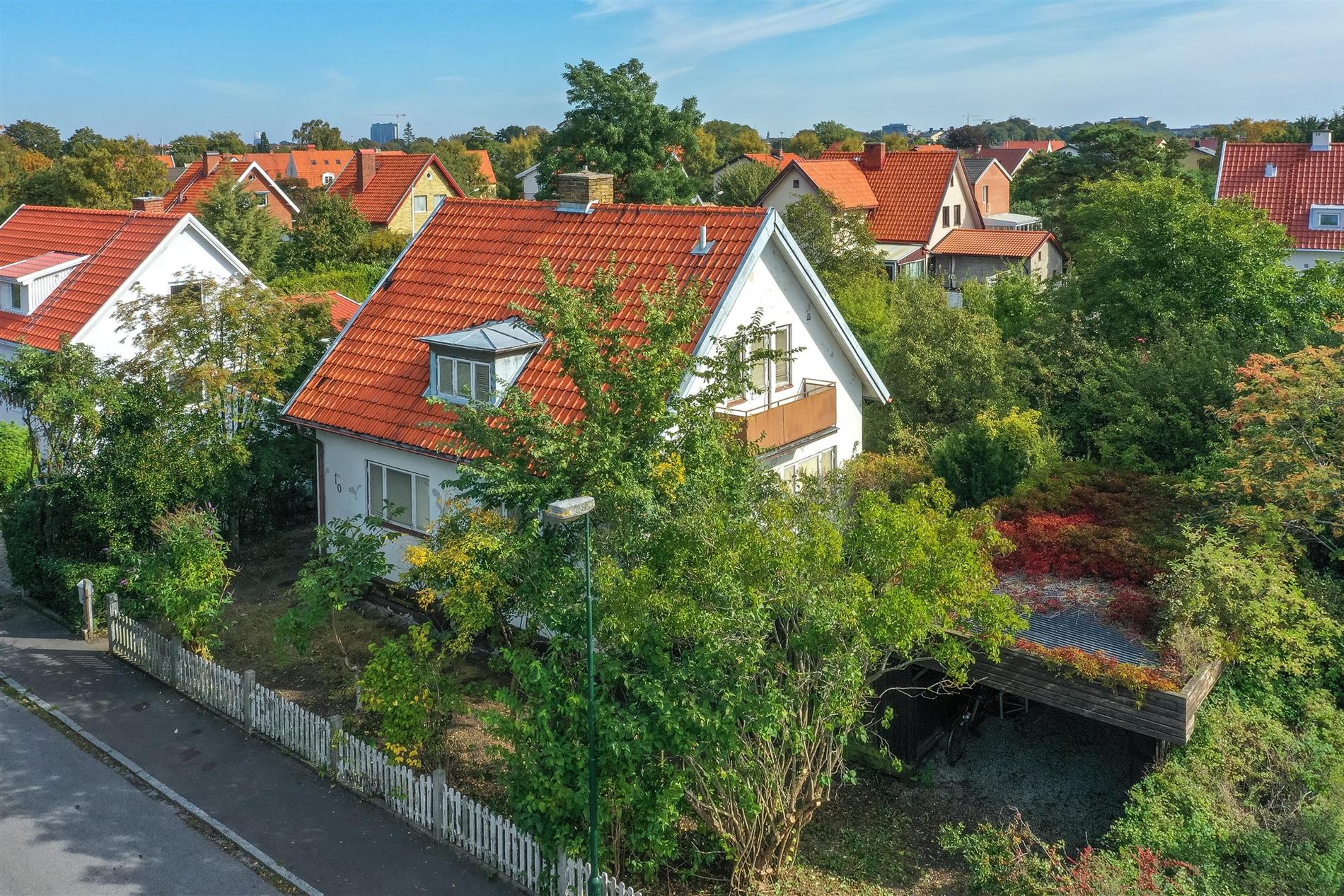 Denna villa på Rosenvång som beskrivs som ett stort projekt toppar klicktoppen vecka 47.