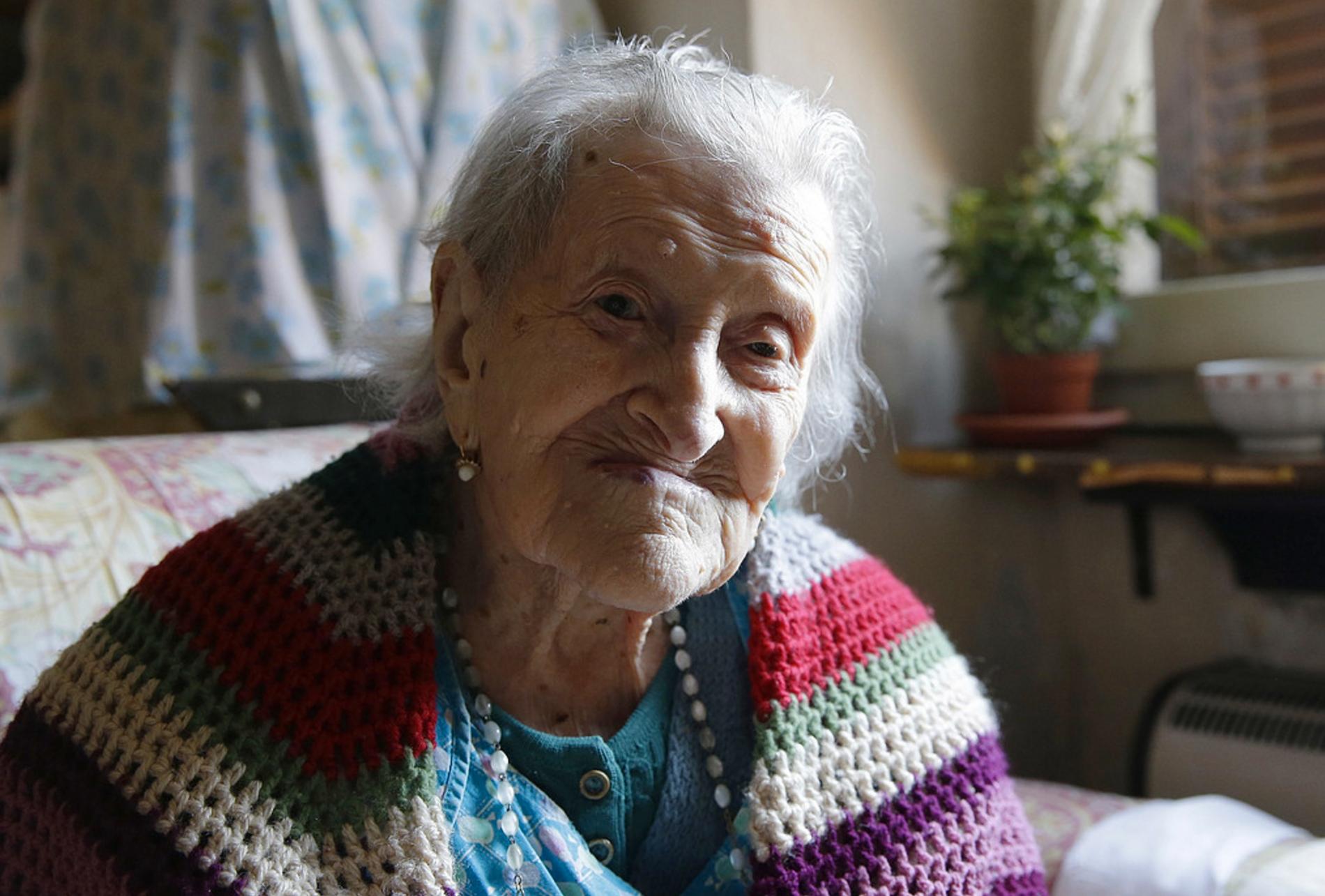 Hon är världens nu äldsta levande person.