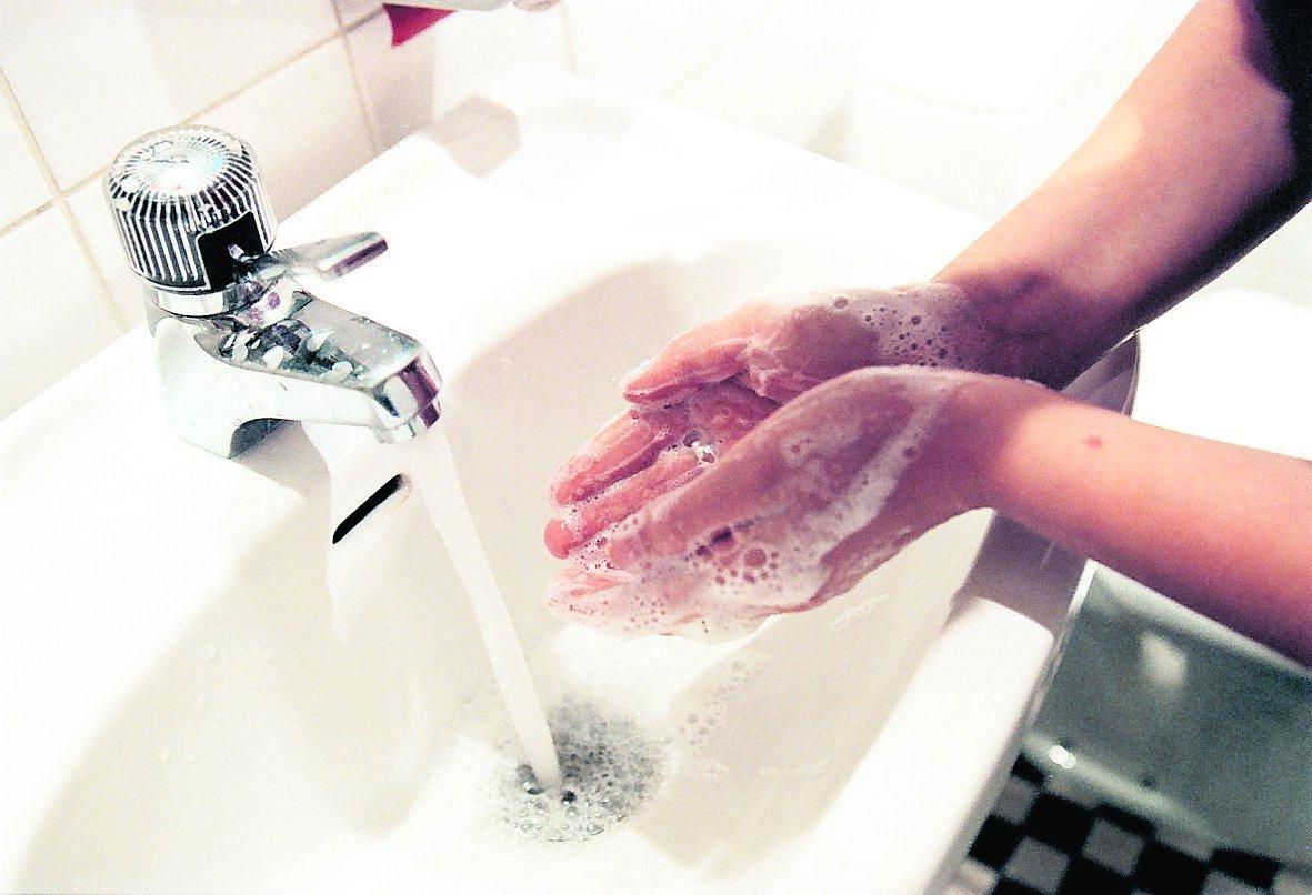 Tvätta händerna.
