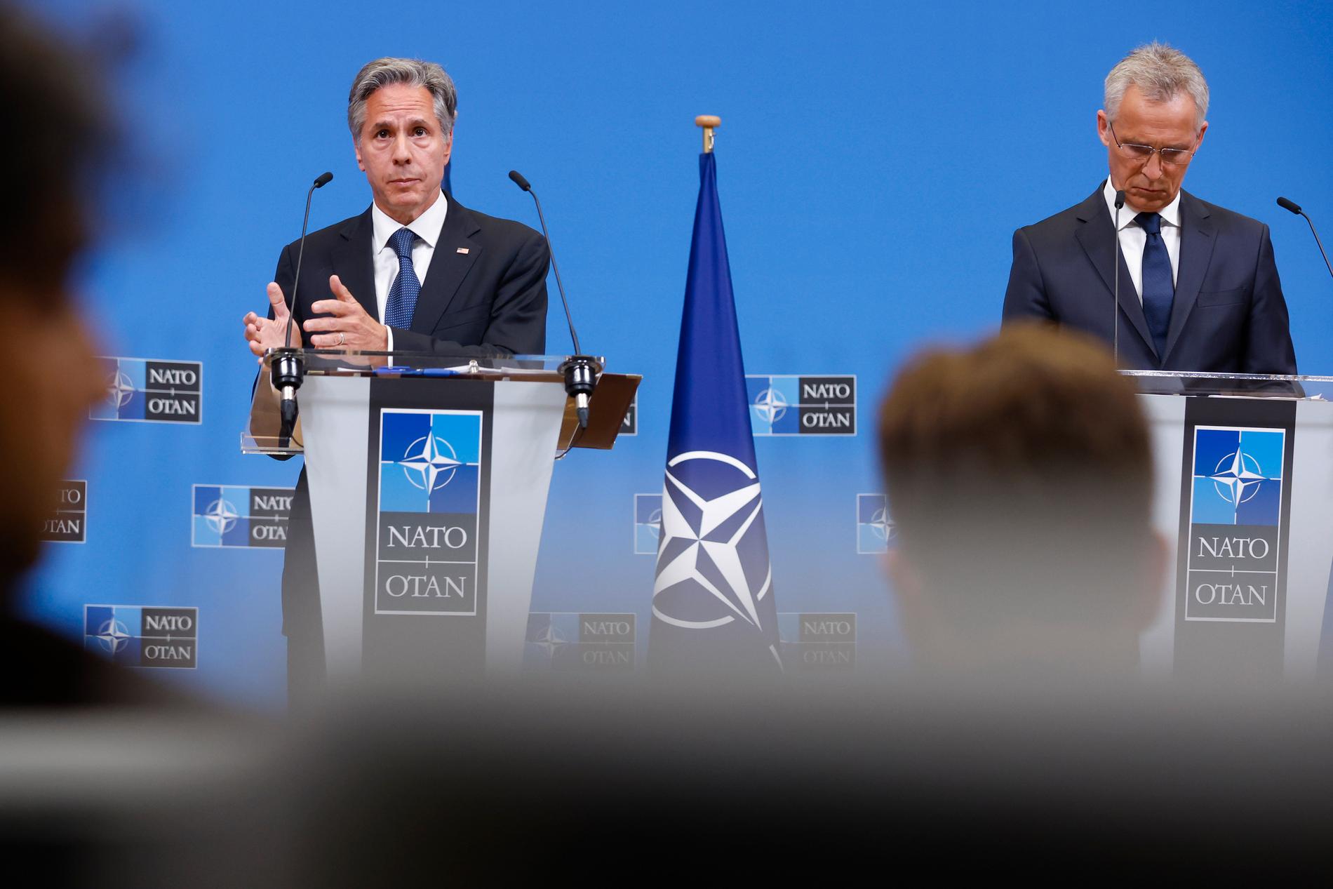 USA:s utrikesminister Antony Blinken (vänster) och Natos generalsekreterare Jens Stoltenberg.