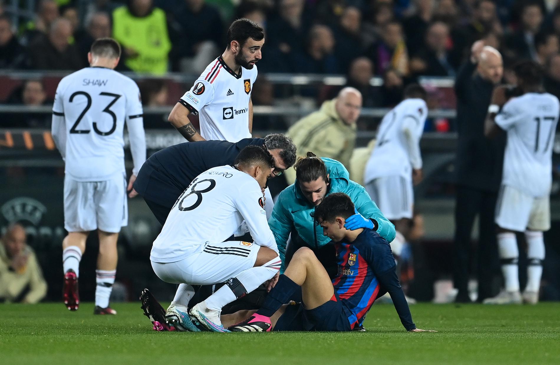 Barcelonas Pedri hade ont under matchen mot Manchester United. 