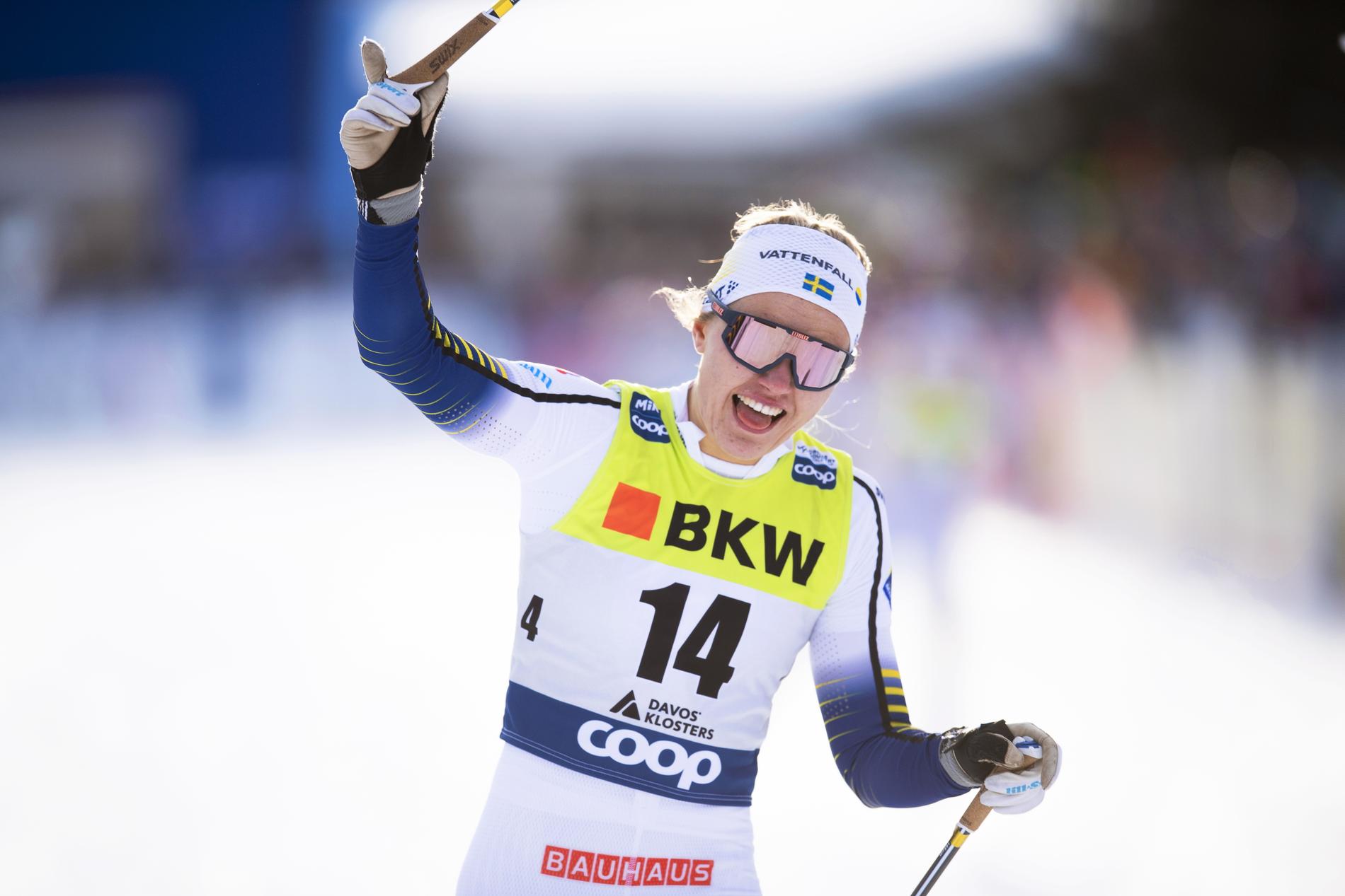 Linn Svahn skrällvann sprintfinalen i Davos, sin andra världscuptävling någonsin.