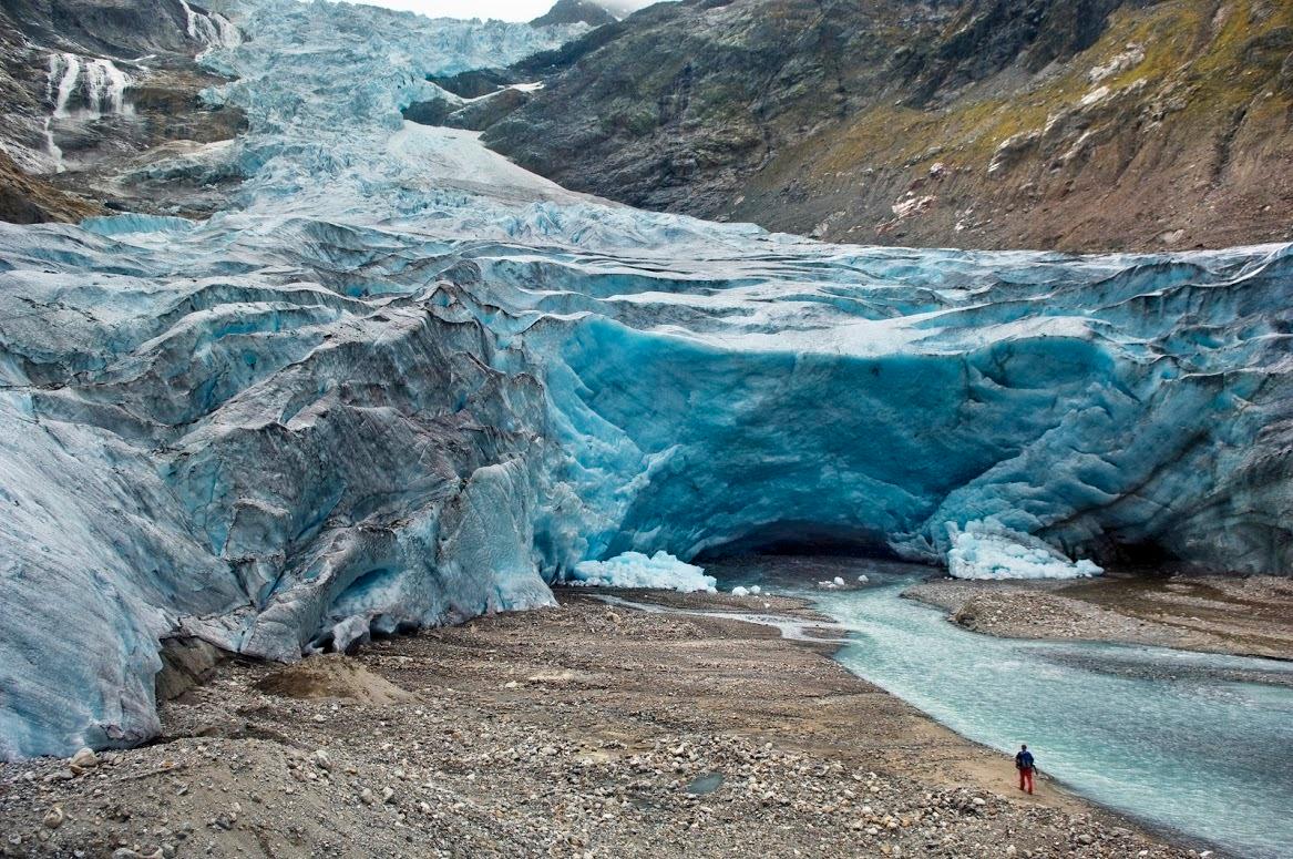 Smältande glaciärer leder till sänkt salthalt i Atlanten och en försvagning av Golfströmmen, enligt forskare. Arkivbild.