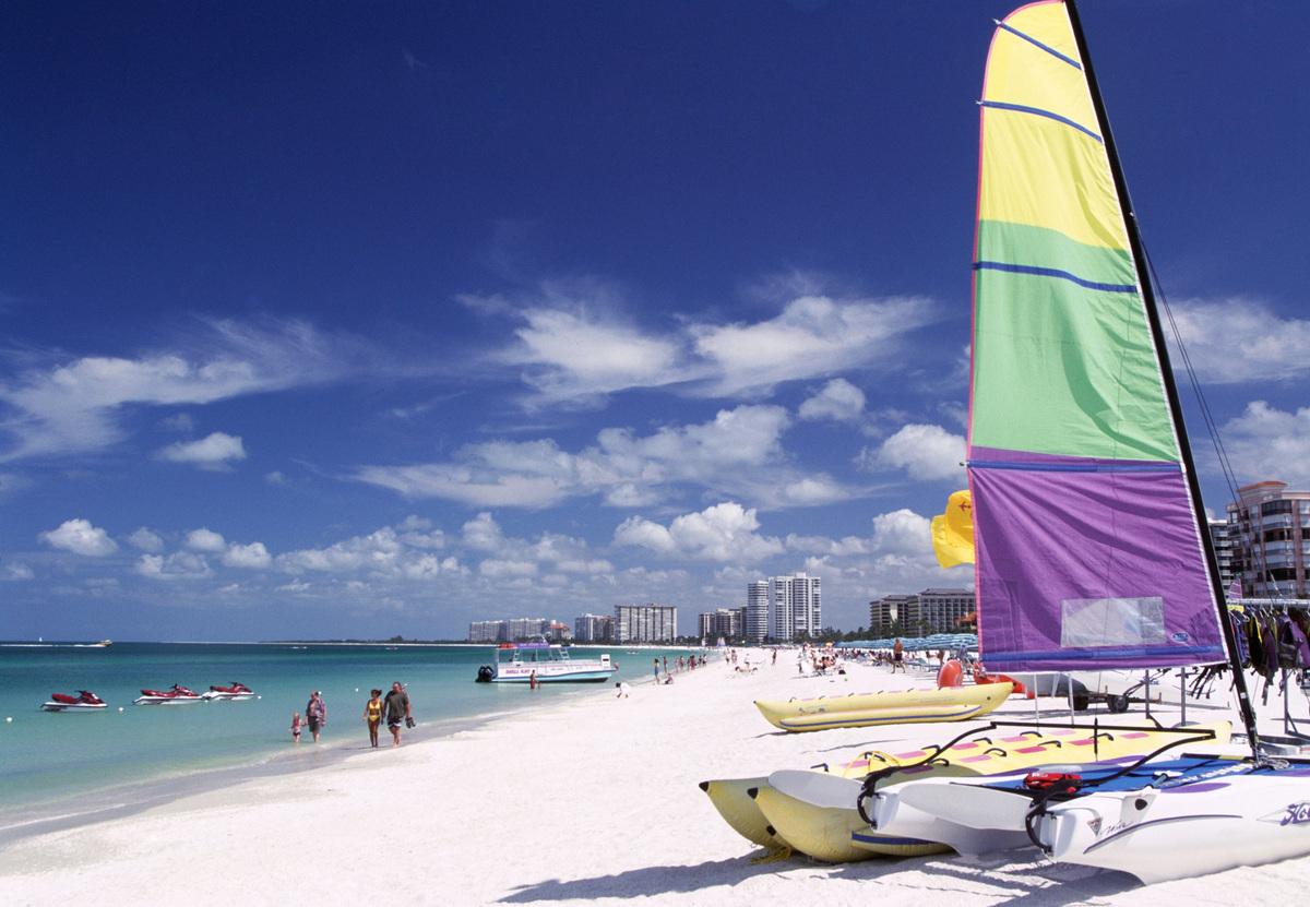 Florida är återigen i ropet. Varför inte koppla av på stranden på Marco Island?
