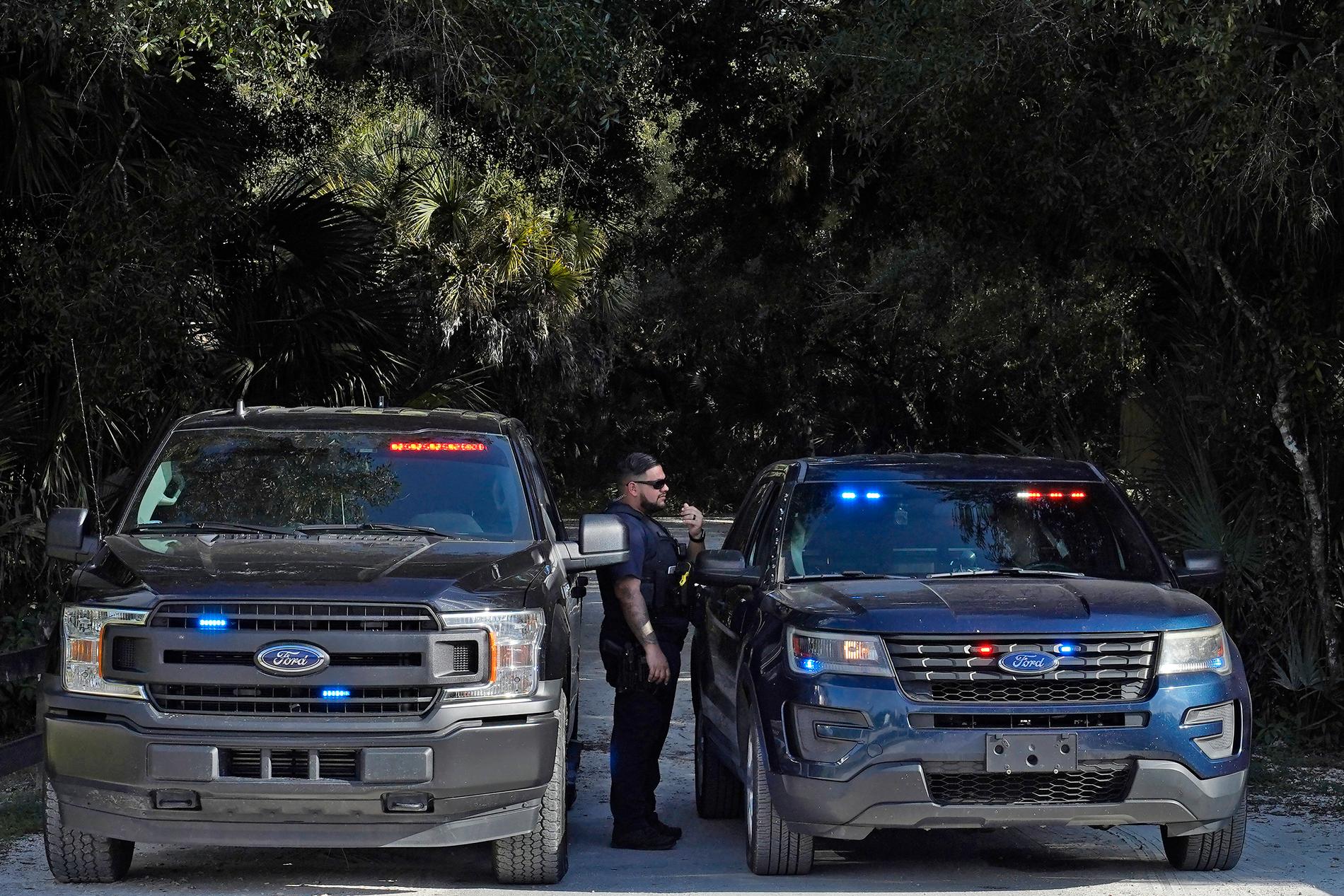 Polispådrag vid det naturreservat i Florida i USA, där kvarlevor efter den efterspanade Brian Laundrie har hittats.