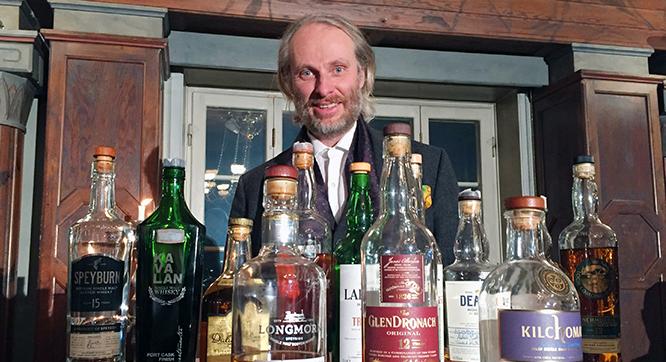 ”Vi har aldrig haft ett så bra startfält som den här gången”, säger whiskyjournalisten och tävlingsgeneralen Henrik Aflodal.