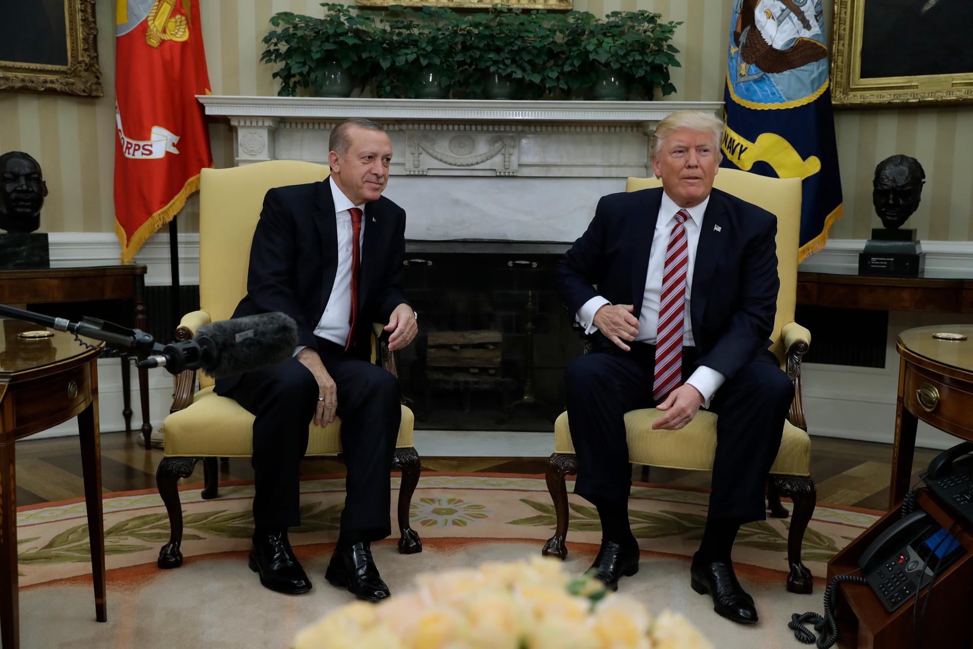 USA:s president Donald Trump tar emot sin turkiske kollega Recep Tayyip Erdogan i Vita huset 2017.