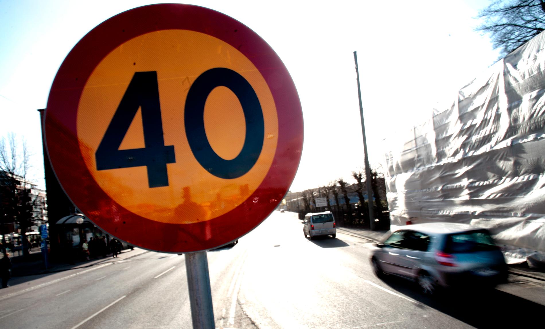Nästan varannan bilförare kör för fort vid gator som har en hastighetsgräns på 40 km. Arkivbild.