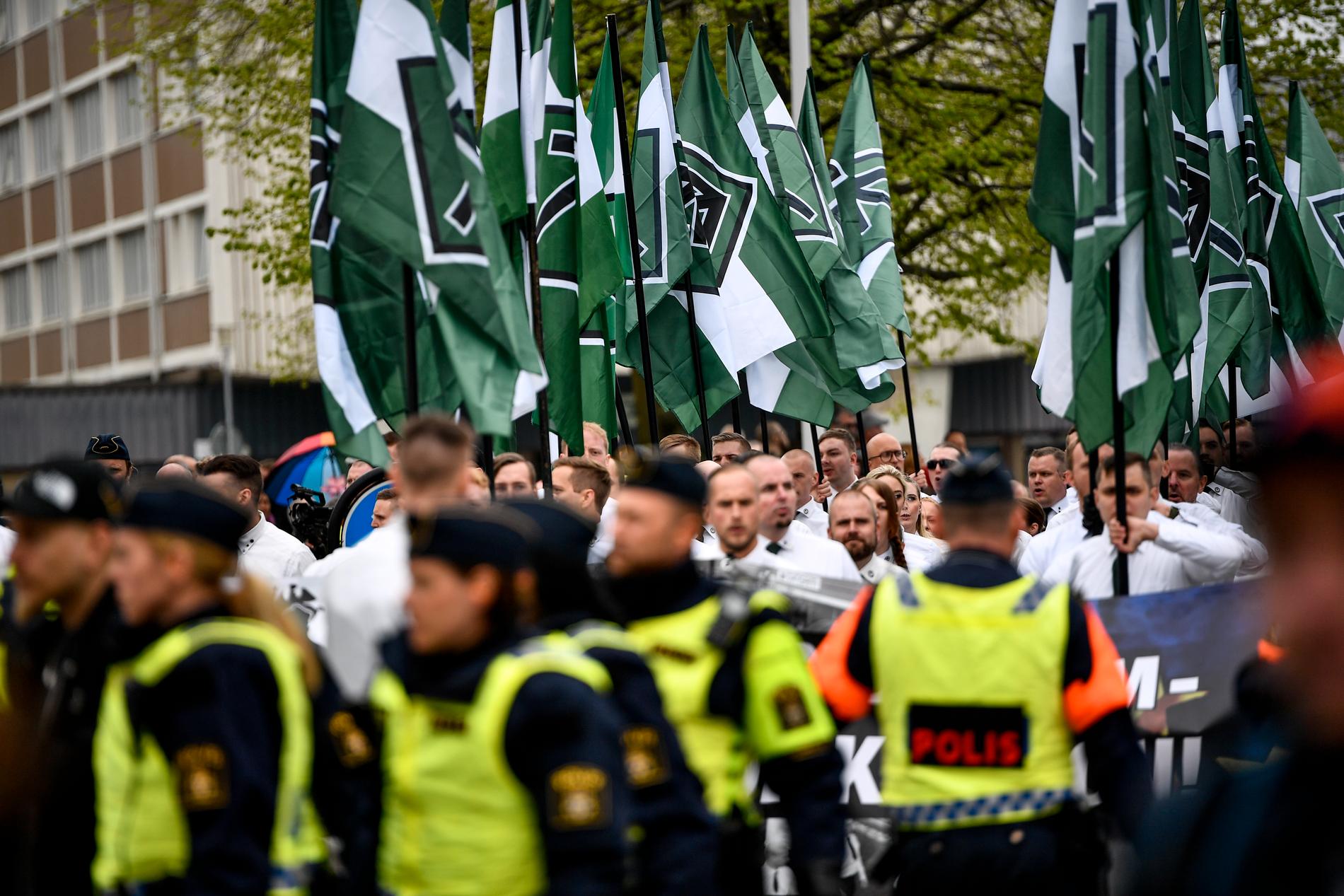 Demonstrationen den 1:a maj i fjol var stökig – nu flyttar NMR årets demonstration från Kungälv till Uppsala.