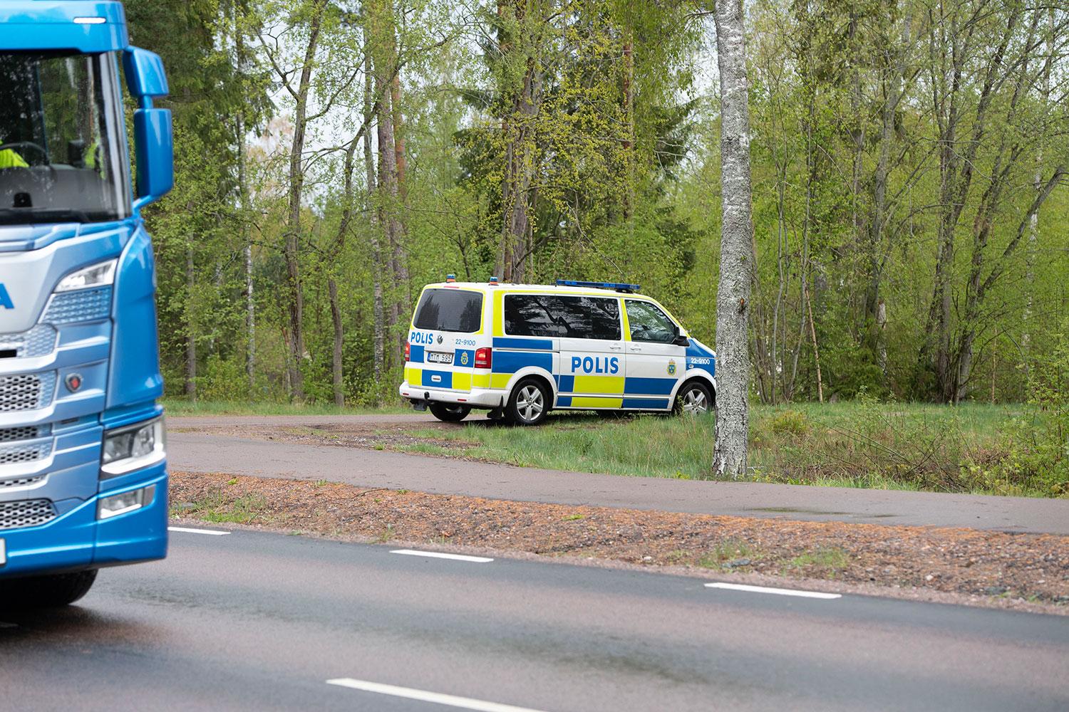 Kvinnan överfölls och misshandlades av en okänd man på Hammarö på måndagsmorgonen. 