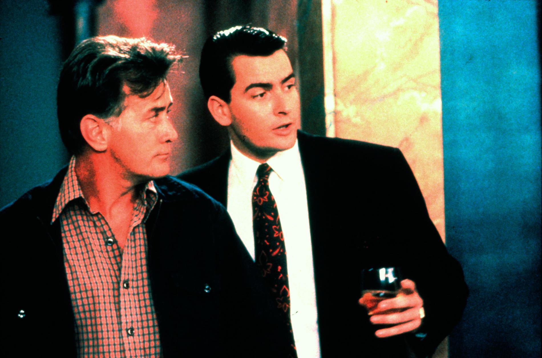 1987 spelade Sheen mot pappa Martin Sheen i Oliver Stones Wall Street