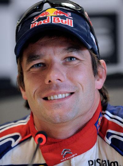 Kör i Abu Dhabi? Sebastien Loeb kanske sitter i en F1-bil redan i höst. FOTO: AP