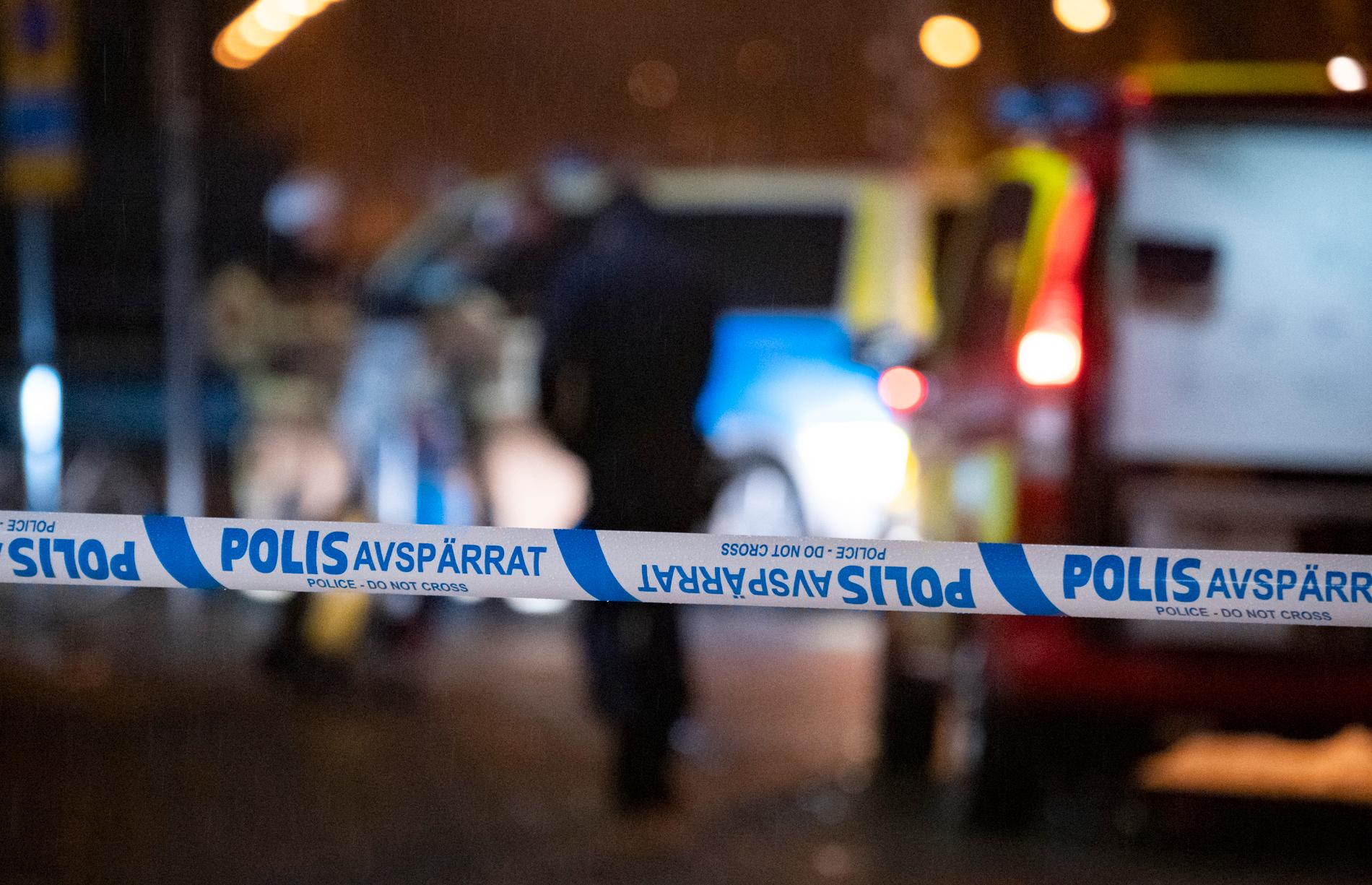 Polisen spärrade av ett större område i Järfälla norr om Stockholm efter larm om våldtäkt. Arkivbild.