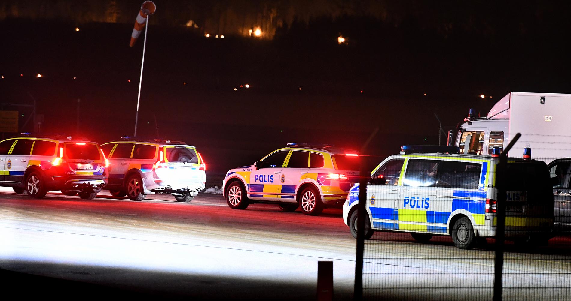Polis på plats på Arlanda.