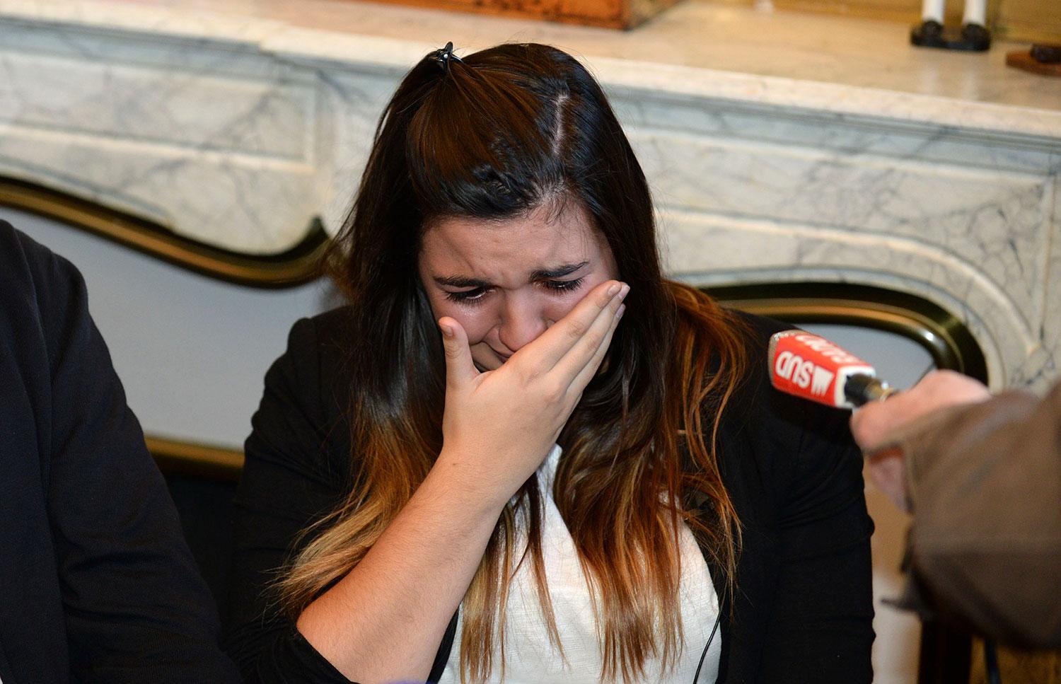 ”För att de yngsta inte ska drabbad av det jag tvingats genomlida”, sa 18-åriga Marie-Océane Bourguignon i måndags inför ett stort pressuppbåd på ett advokatkontor i Bordeaux.