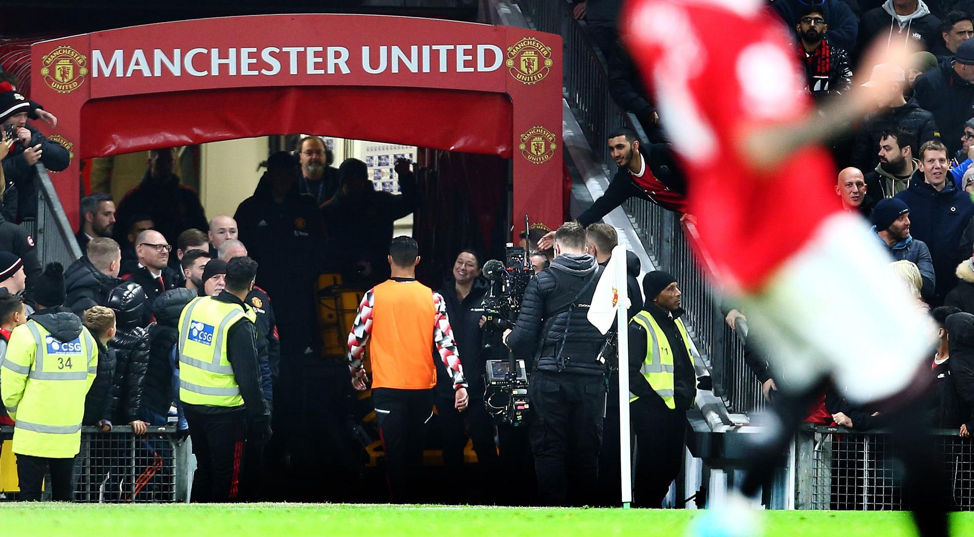 Vad som hände mellan Manchester United och Ronaldo kommer vi aldrig att får veta, säger Zlatan.