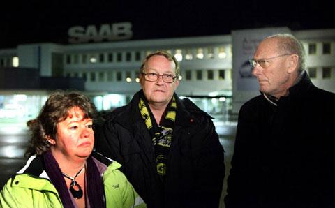 Koeniggsegg drar sig ur Saab-affären Anette Hellgren, klubbordförande för Unionen, Paul Åkerlund, ordförande för IF Metalls verkstadsklubb och kommunalrådet Gert-Inge Andersson (S) är besvikna och bestörta.