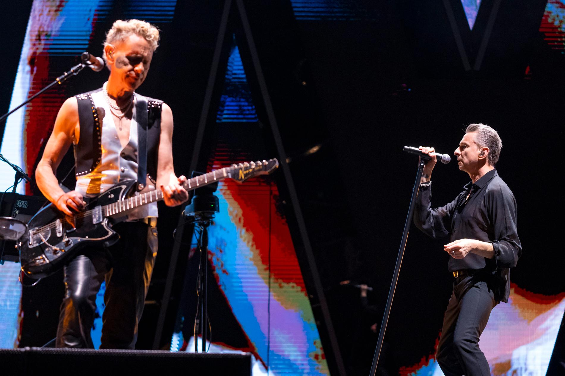 Depeche Mode, som efter Andy Fletchers död består av Martin Gore och Dave Gahan, är ute på turné. Den 23 maj spelar duon på Friends arena i Stockholm. Arkivbild.