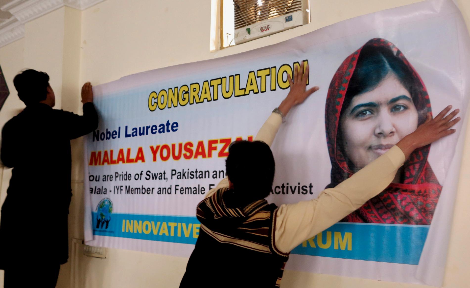I Malalas hemland Pakistan hyllas hon som en hjältinna av alla som tror på flickors utbildning.