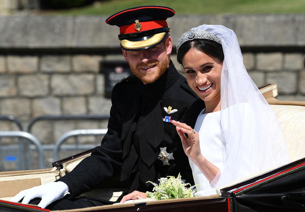 Prins Harry och Meghan gifte sig 2018, två år senare beslutade de sig för att lämna kungahuset. Efter det fick de inte längre använda sina kungliga titlar i kommersiellt syfte. 