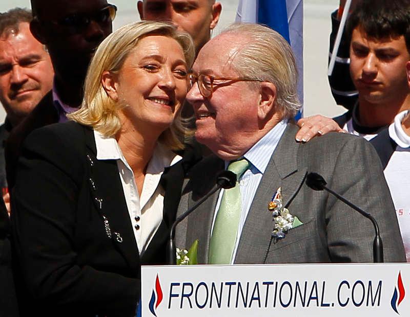 Marine Le Pen och företrädaren, pappa Jean-Marie.