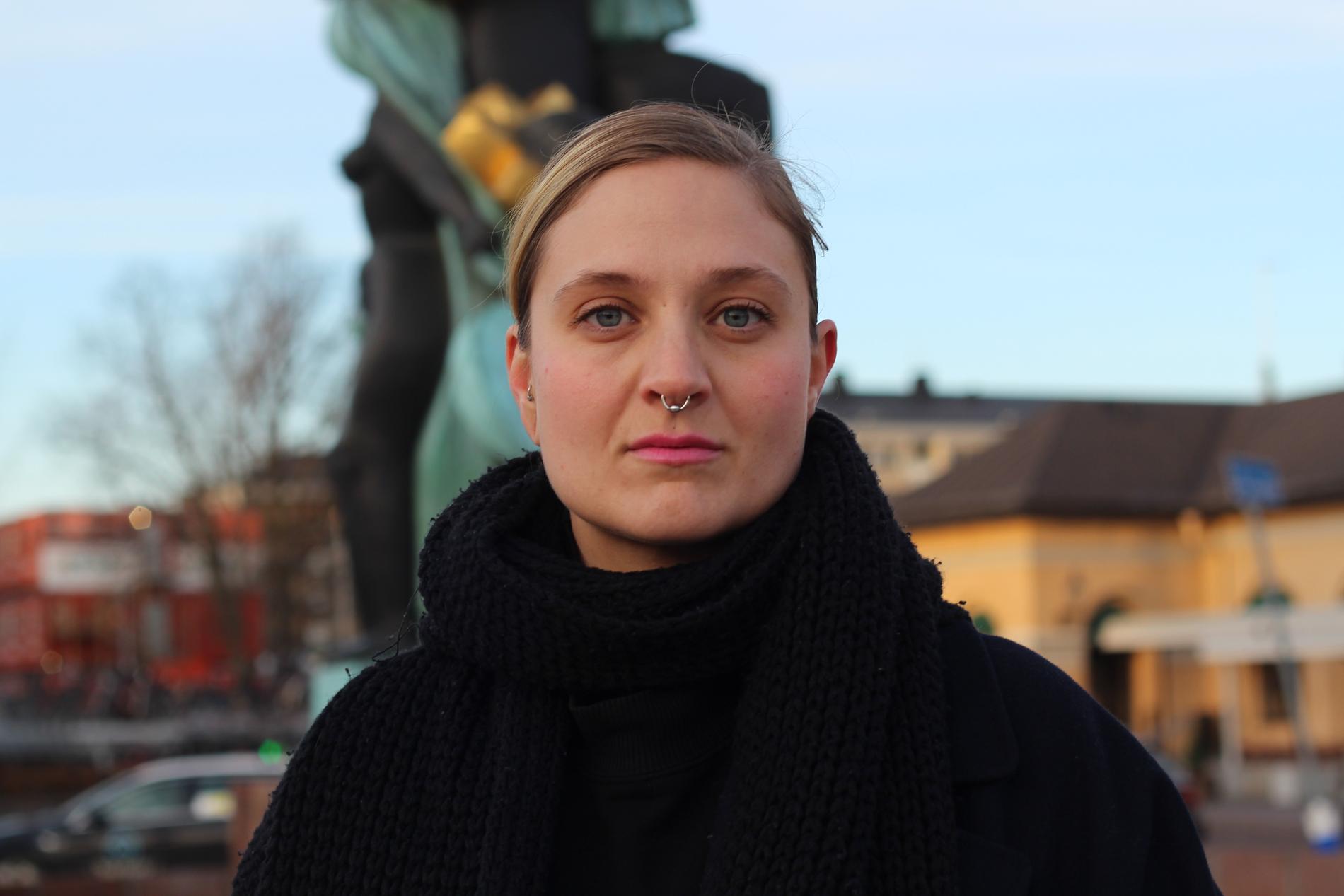 Amanda Birging är kommunikatör vid Uppsala kvinnojour.