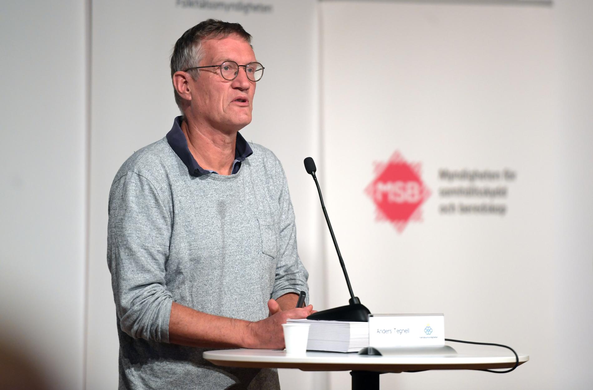 På Folkhälsomyndighetens presskonferens under tisdagen öppnade statsepidemiolog Anders Tegnell för lokala restriktioner i Stockholm.