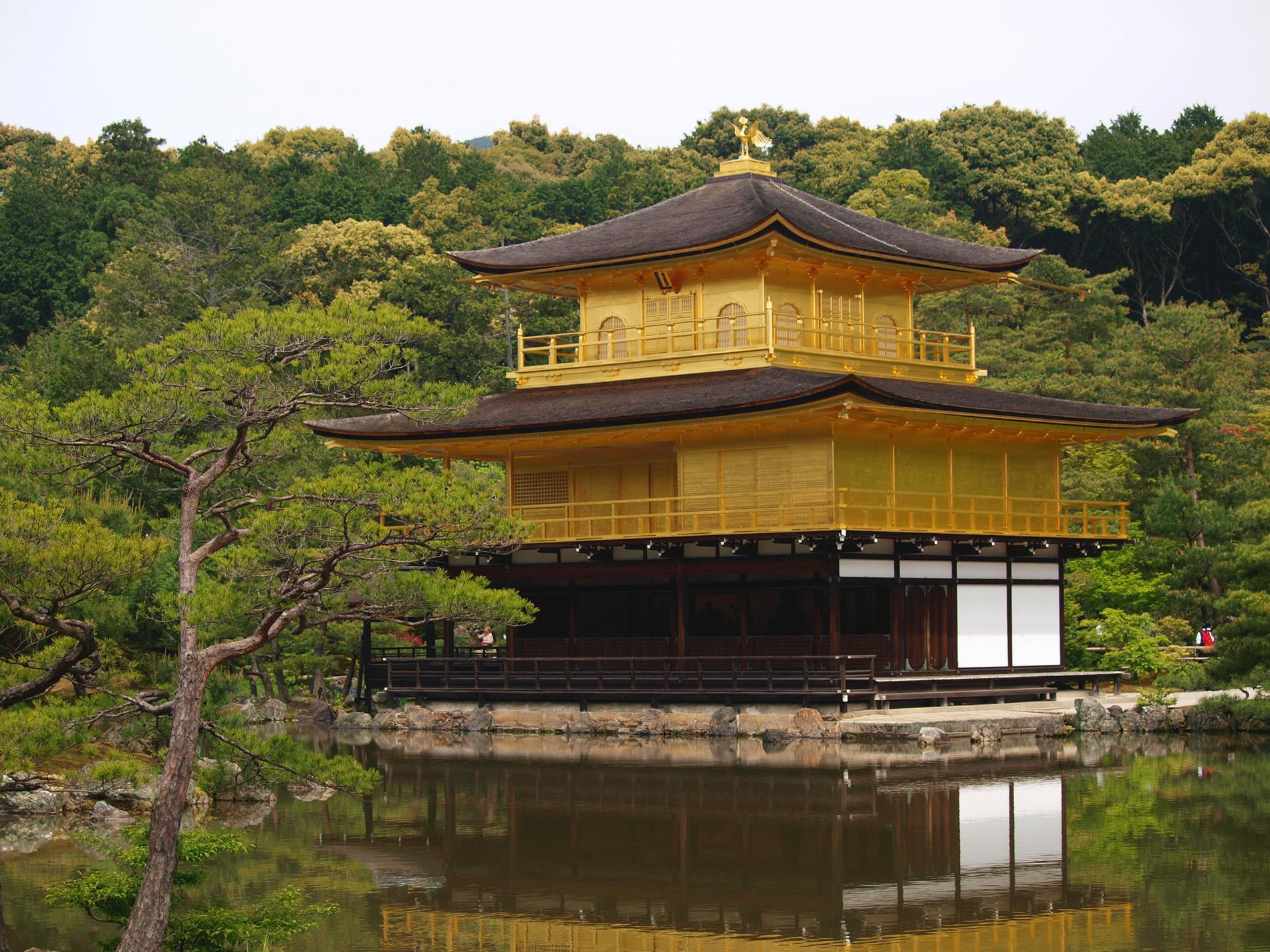 11. Kyoto, Japan En romantisk bergsstad som förr var Japans huvudstad. Här finns mängder med tempel och 17 världsarv, där berömda Gyllene paviljongens tempel ingår. Staden har även en gincocktail uppkallad efter sig. Geishakulturen är stark, men här kallas en geisha för geiko.
Missa inte: Det välbesökta templet Kiyumizu, med Kyotos bästa utsikt. Flyg till Kyoto