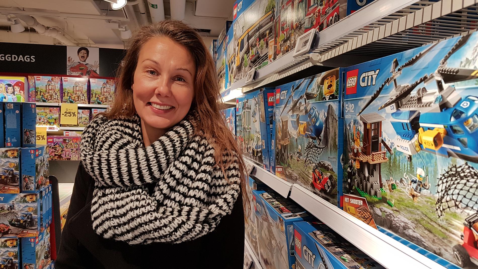 Lego är populärt på önskelistorna, enligt Sara Ström.