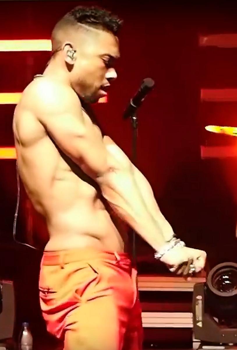 Miguel fejkade sex på scenen 2013.