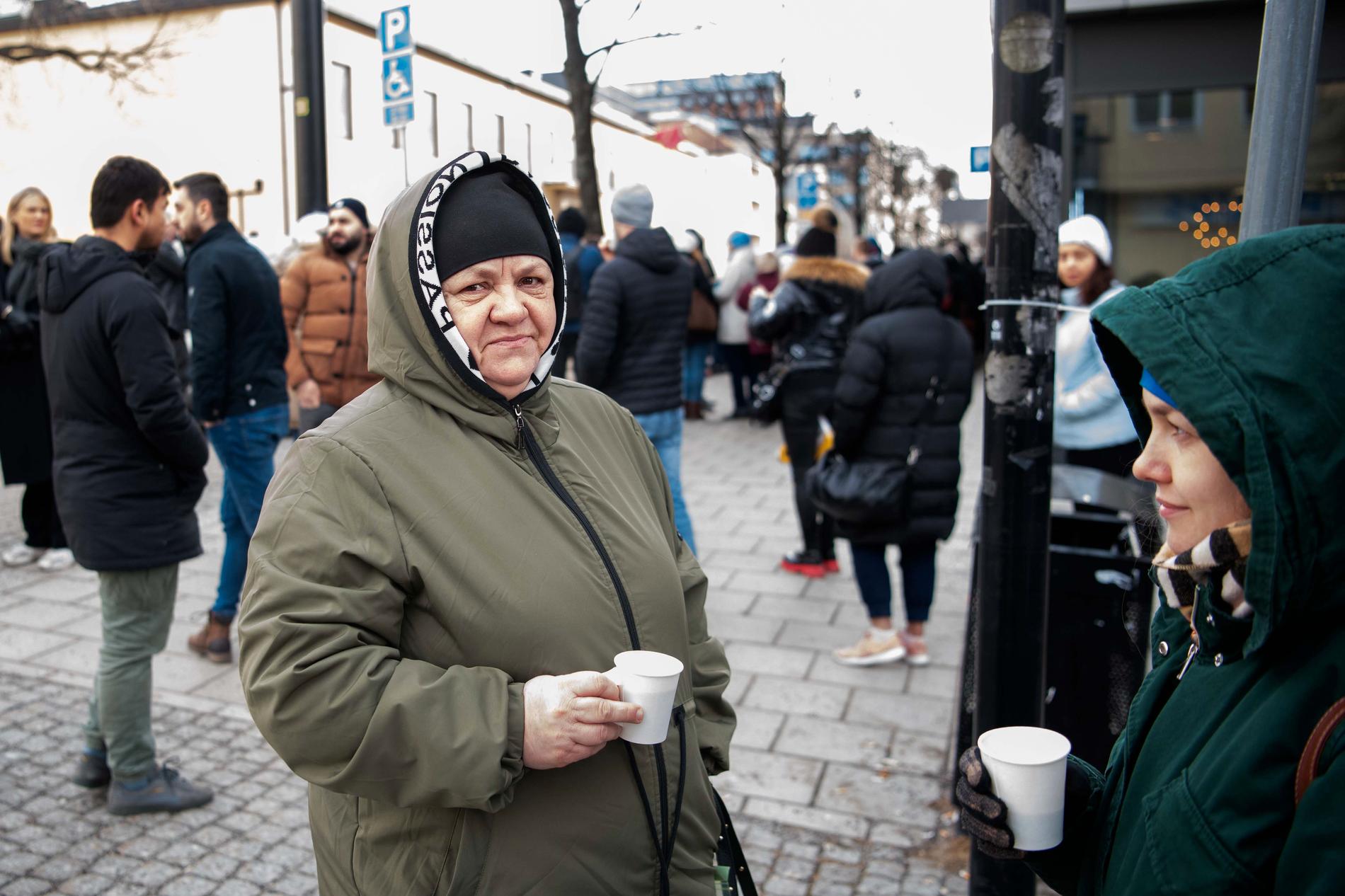 Olha, 55, tillsammans med sin dotter Myroslava, 32, som är bosatt i Sverige.