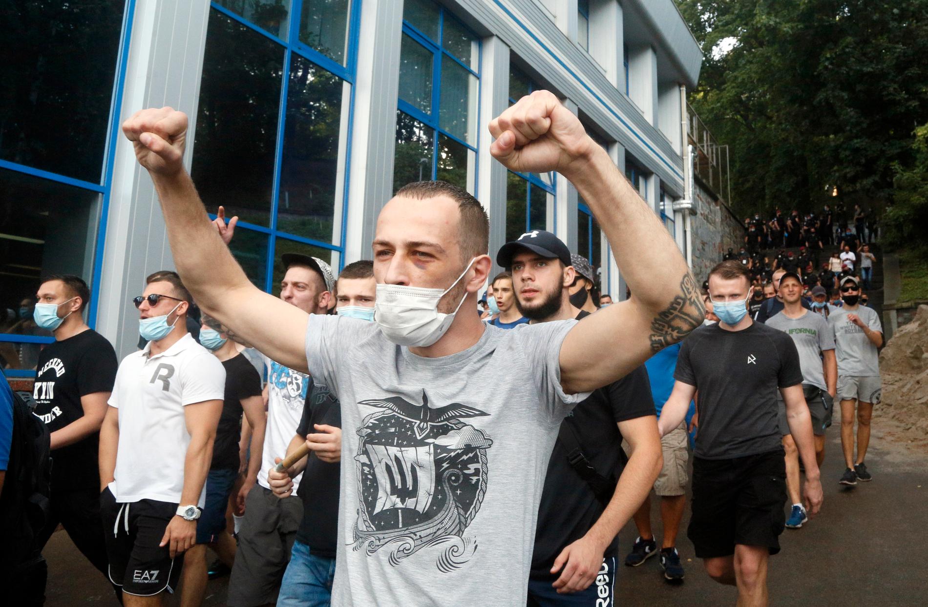 Dynamo Kievs fans i augusti förra året. 