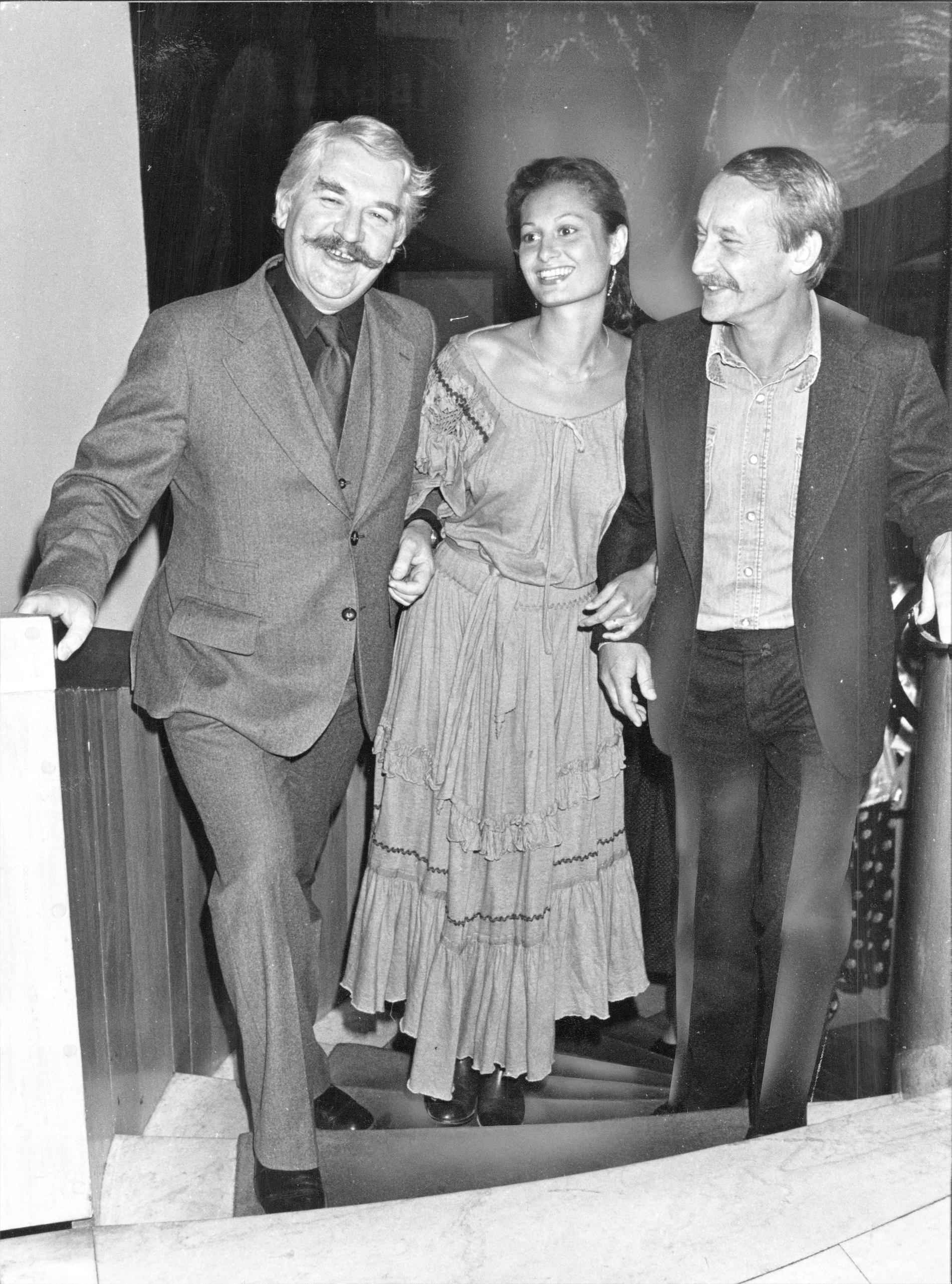Hasse Alfredsson, Gösta Ekman och Gösta Ekmans maka Pia anläder till Guldbaggegalan 1978.