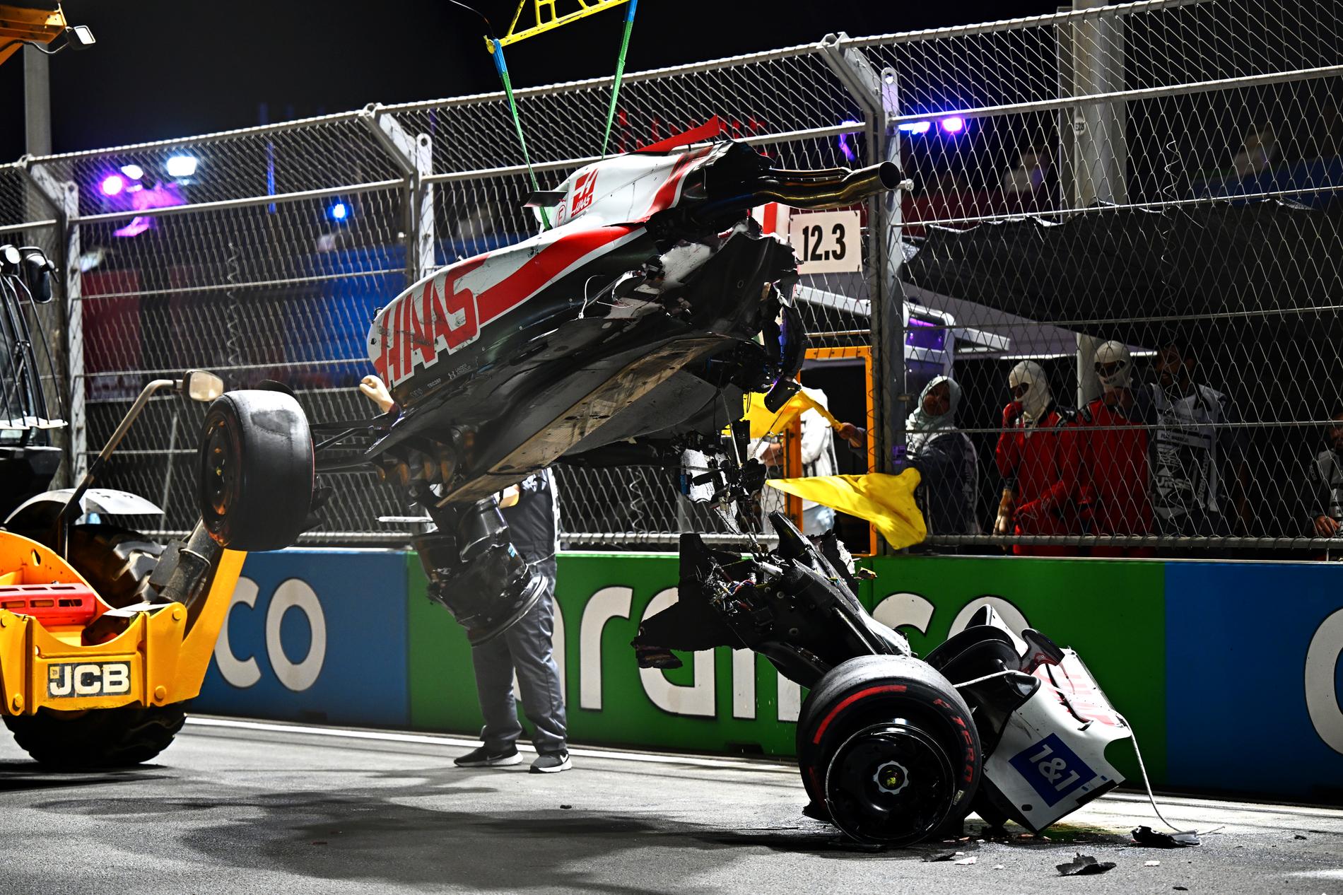 Schumachers bil efter kraschen.