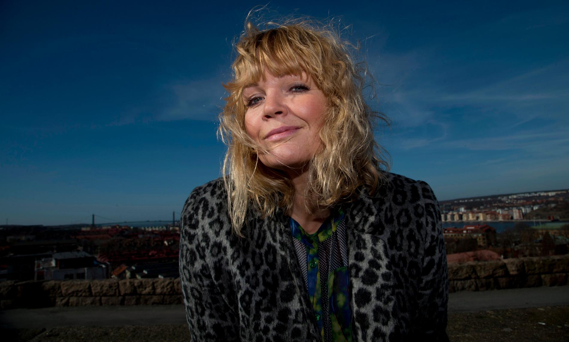 Belinda Olssons nya program i SVT ’Från savannen till Tinder’ 