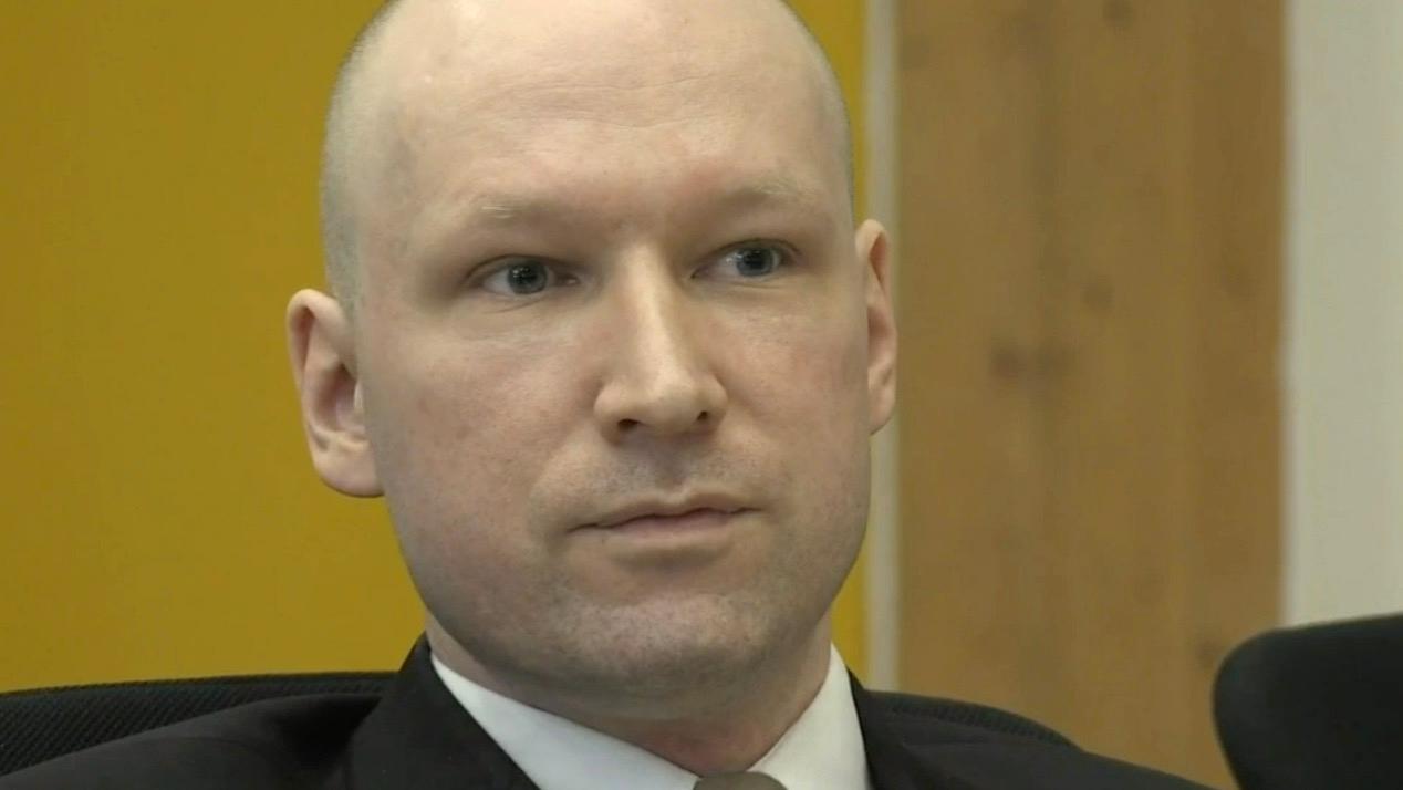 Massmördaren Breivik fick tala i timmar i rätten i dag.