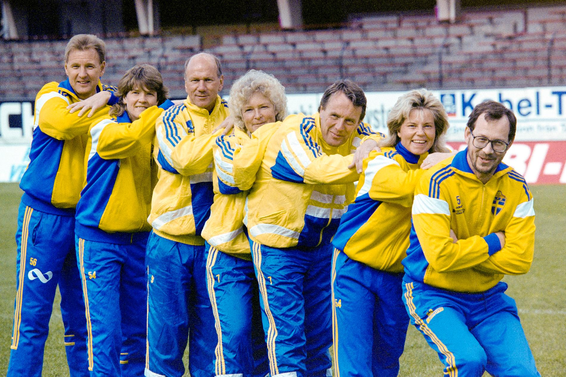 Ulf Lyfors, Pia Sundhage, Tommy Svensson, Gunilla Paijkull, Nisse Andersson, Marika Domanski-Lyfors och Lars Lagerbäck 1991. 