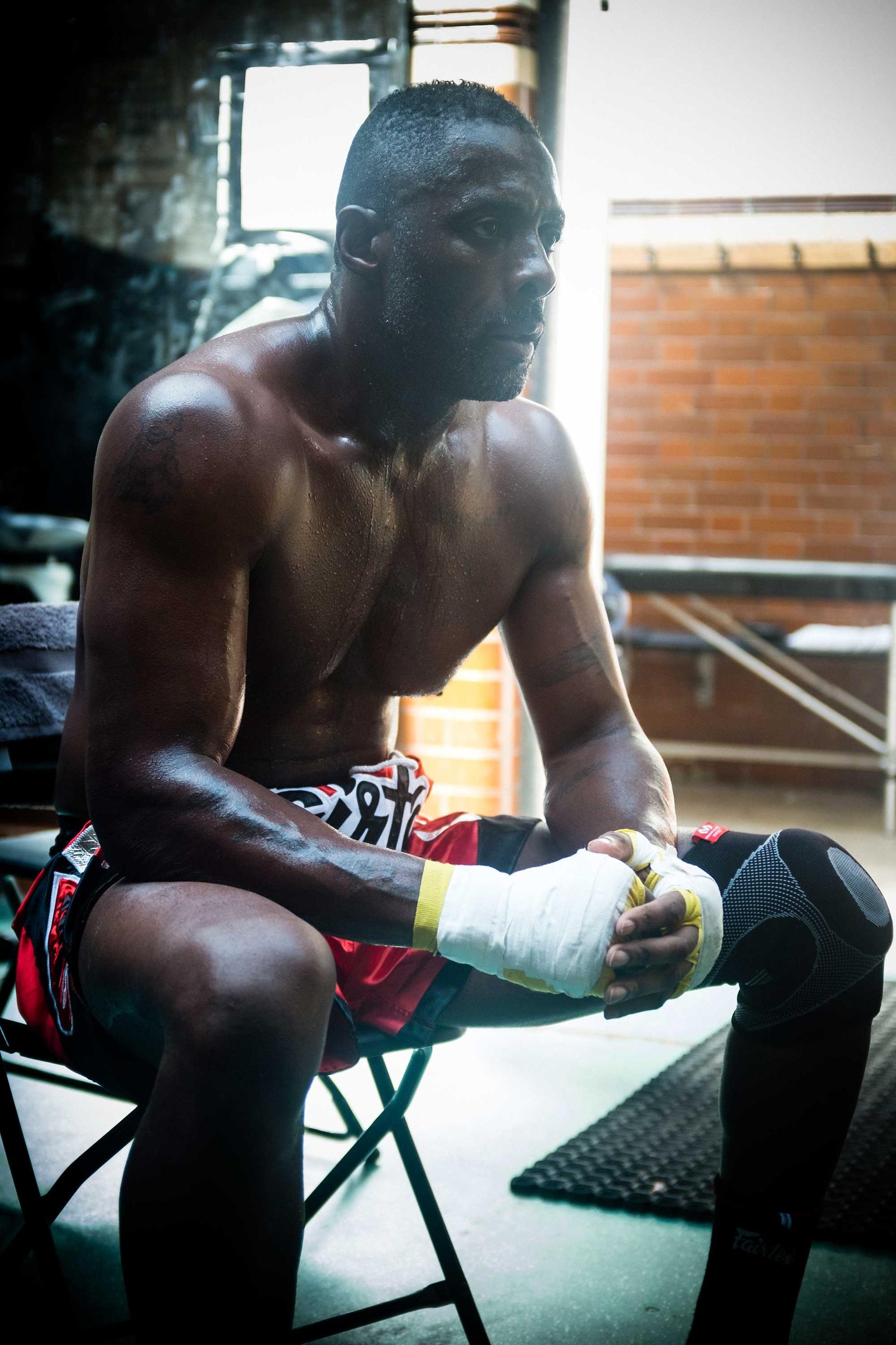 Ur ”Idris Elba: fighter”.