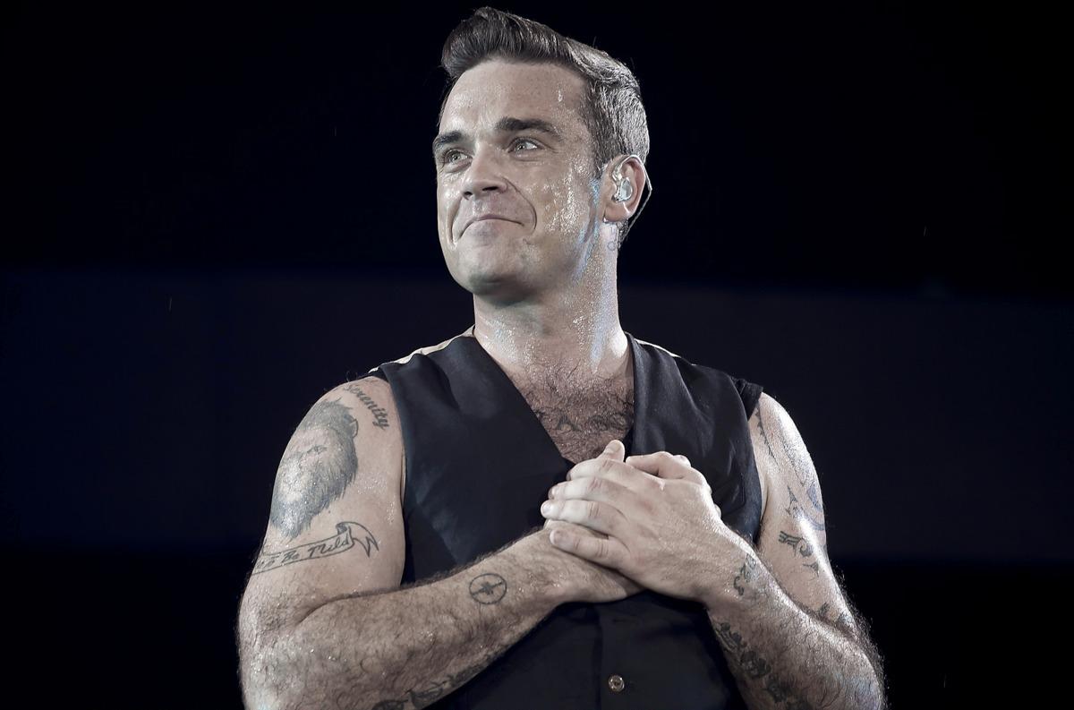 Robbie Williams är en tvättäkta superstjärna.
