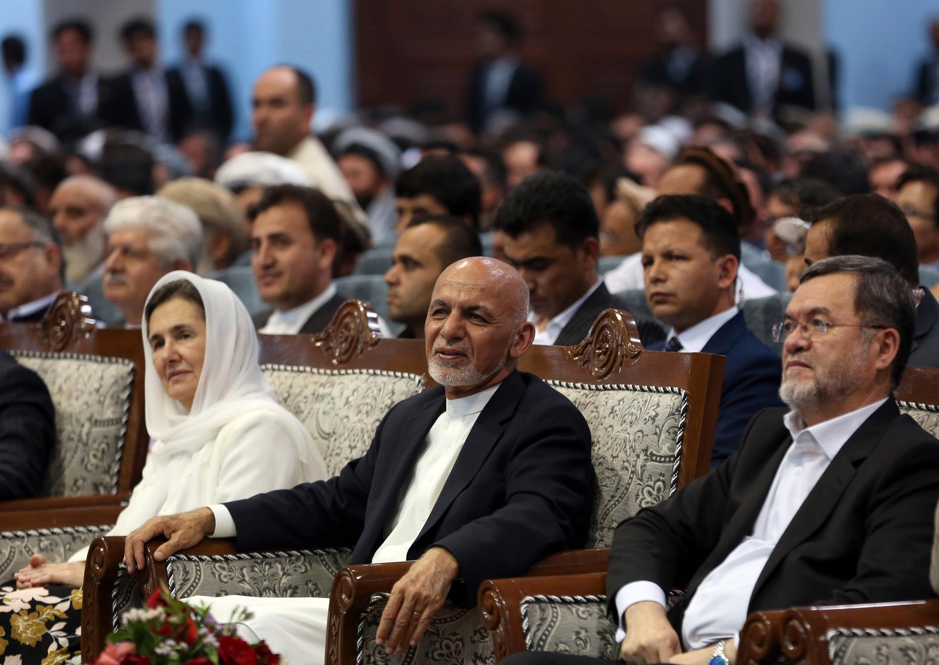 Afhganistan president Ashraf Ghani i mitten.
