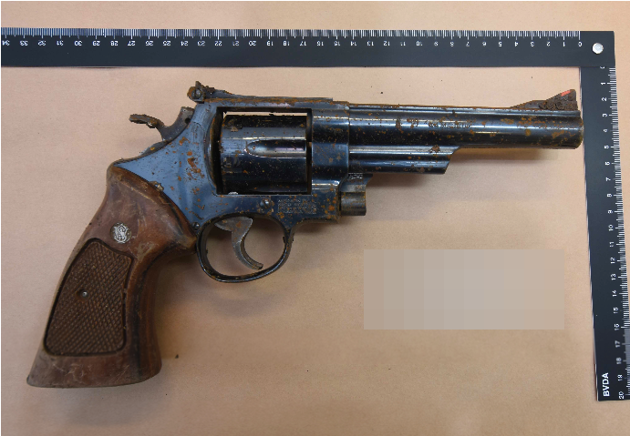 Revolver som användes vid mordet.