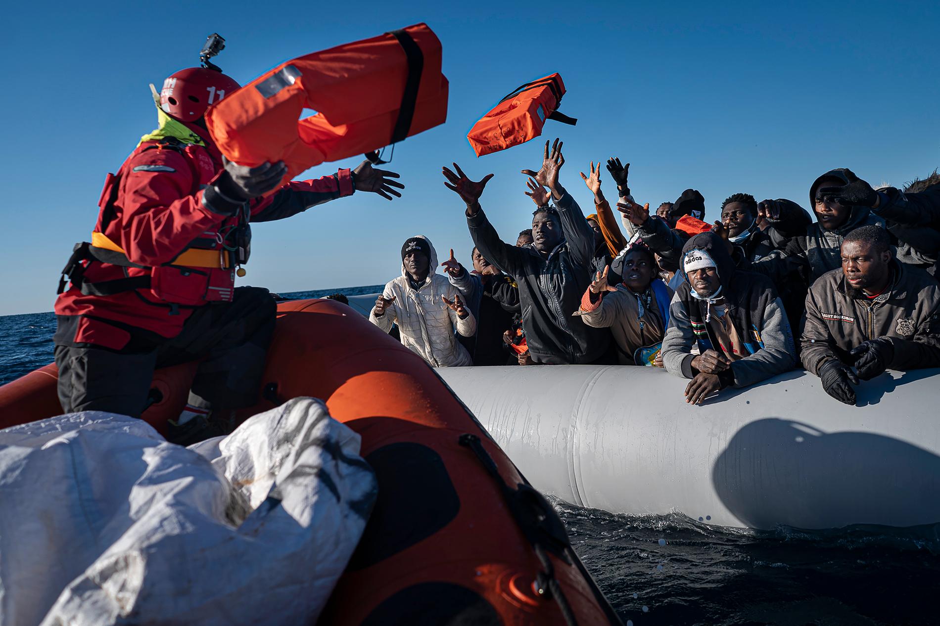 ”Mycket talar för att tusentals migranter fortsätter drunkna i Medelhavet varje år.”