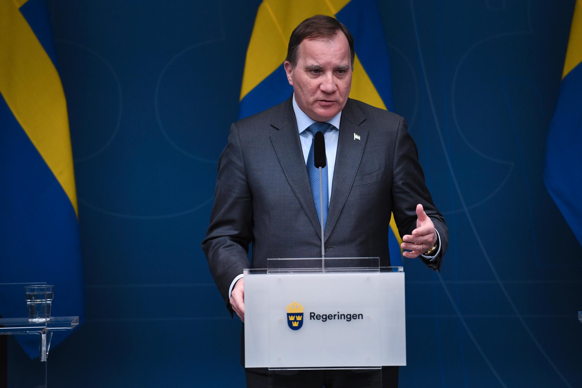 Statsminister Stefan Löfven (S) vid tisdagens pressträff gällande regeringens åtgärder för fortsatt bekämpning av covid-19. 