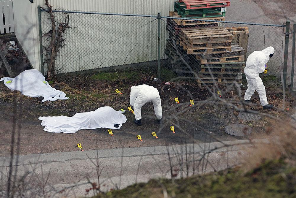 Polisen bekräftar att det rör sig om trippelmord i Uddevalla.