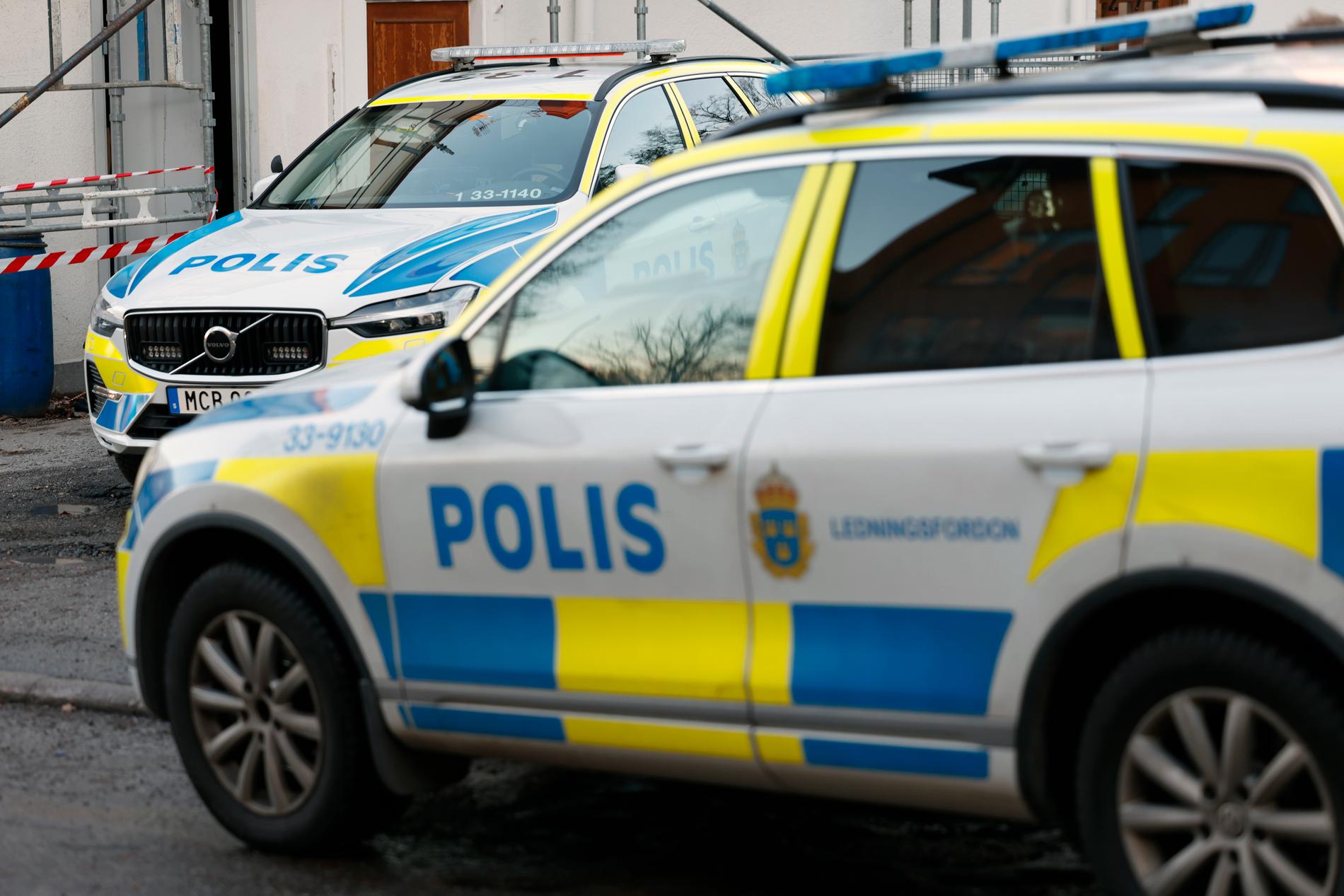 Polisinsatsen i västra Stockholm.