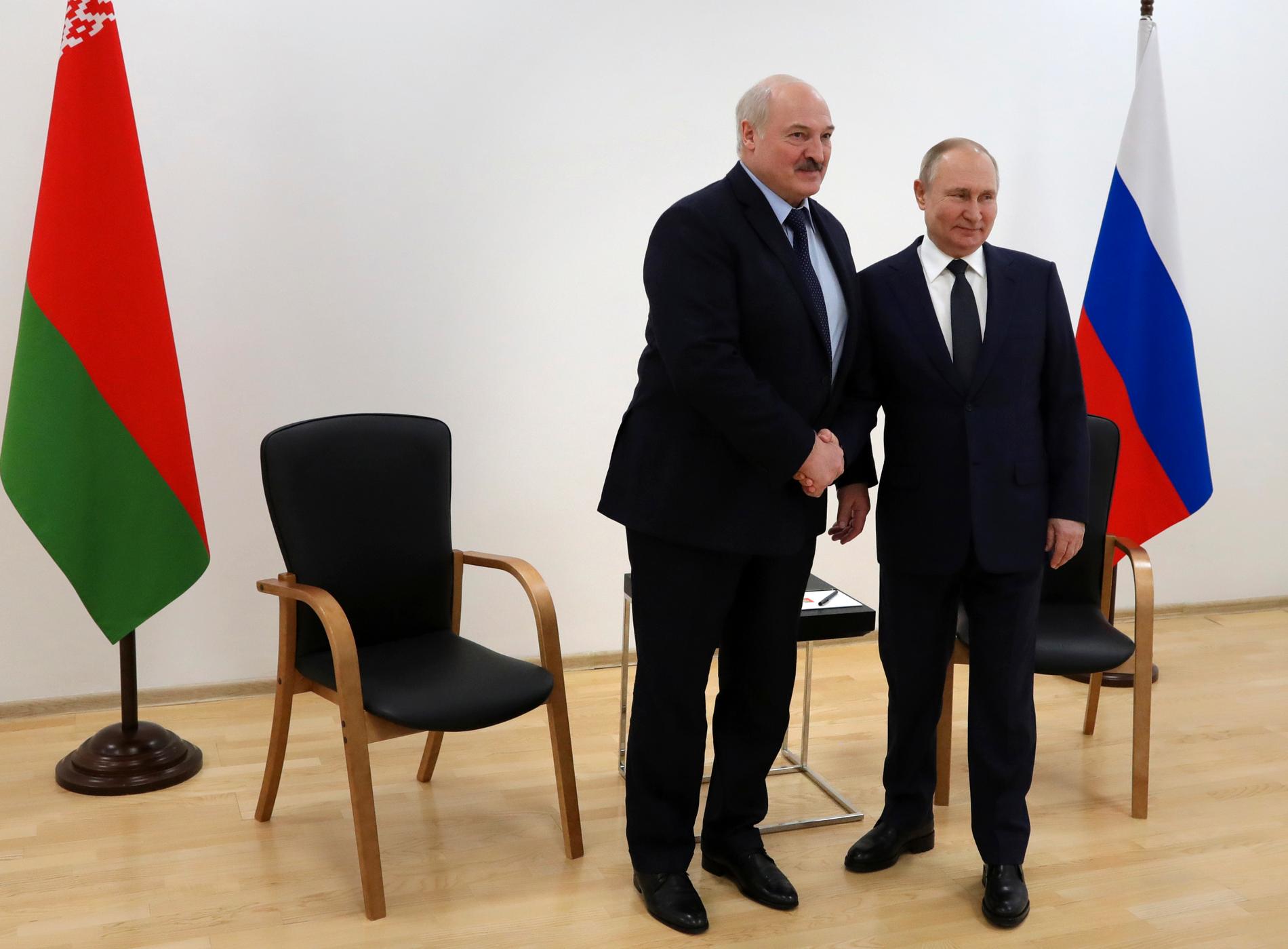 Belarus ska ha lämnat över dokument om Butja till den ryska säkerhetstjänsten FSB.