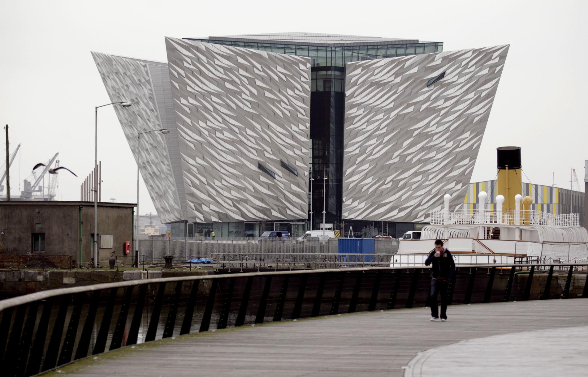 Museet i Titanic-kvartéret i Belfast är en imponerande syn och kostade cirka 100 miljoner pund att bygga.