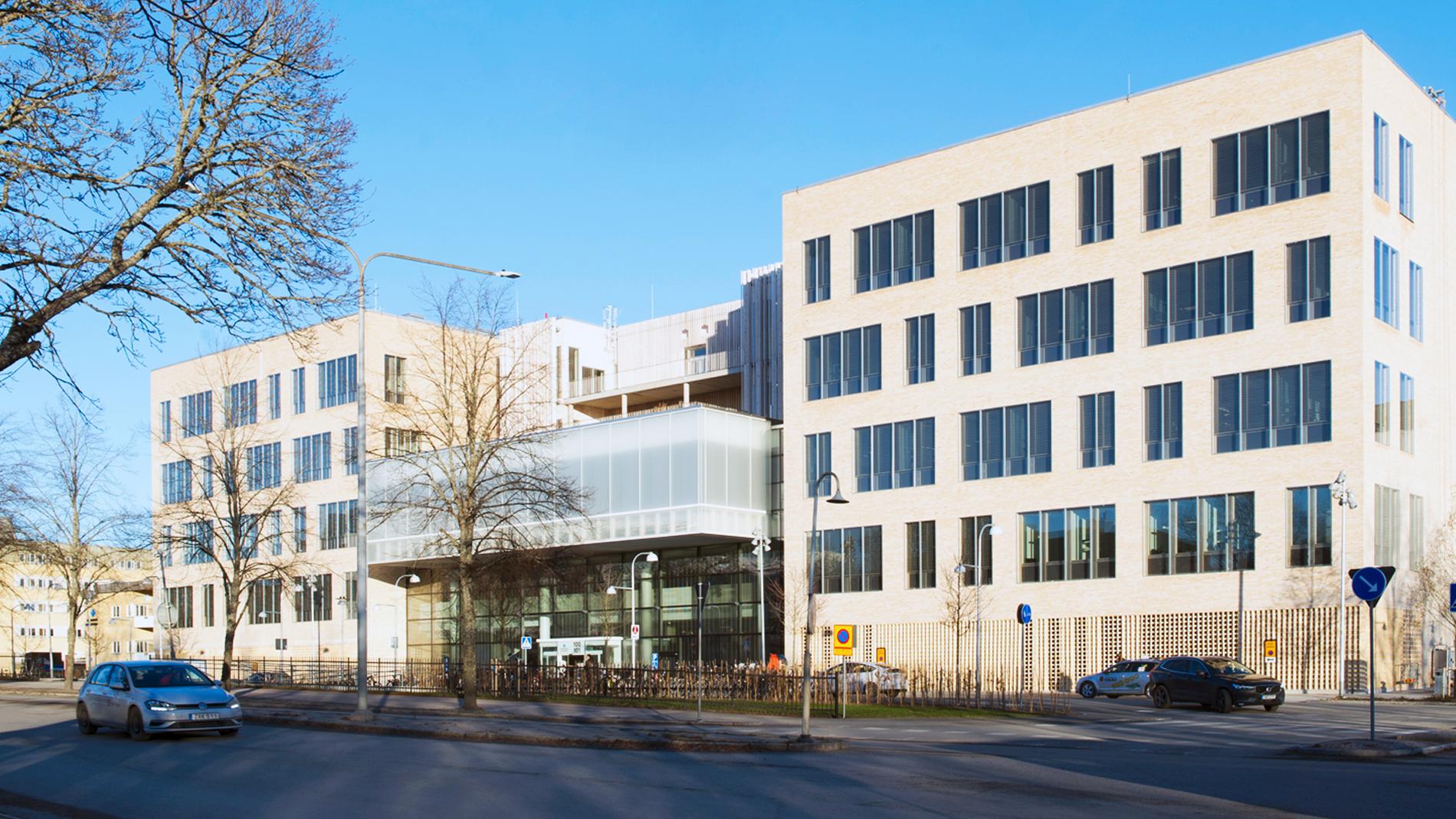 Akademiska sjukhusets nya jättebygge, ingång 100.