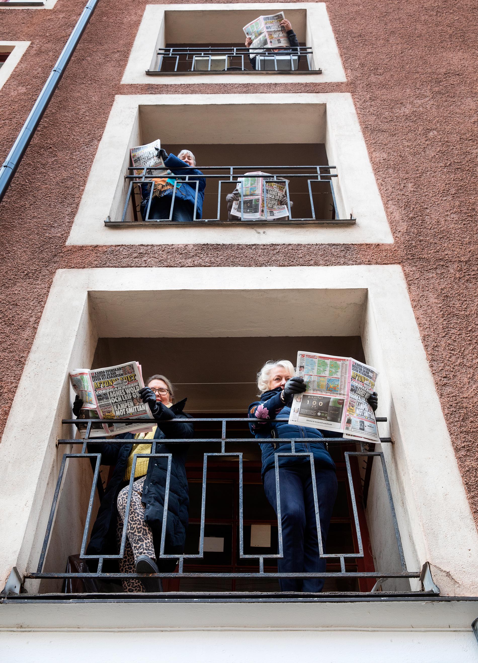 När Aftonbladet dimper ner i allas brevlådor blir det glada miner i fönster och på balkonger.