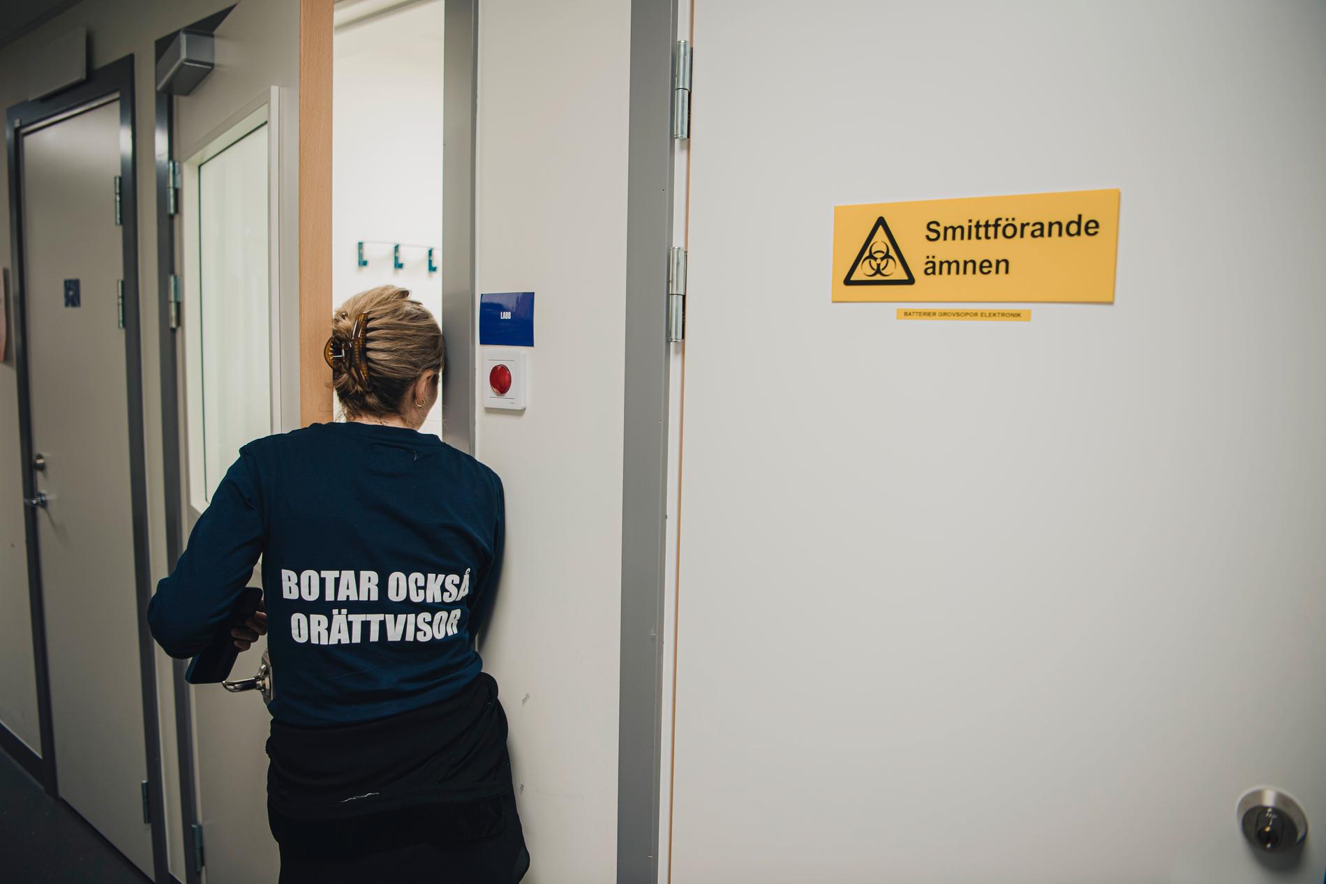 Läkare i världen har mottagningar över hela Sverige och runt 500 volontärer. 